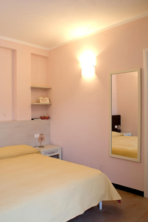 A Durmi Hotel Levanto Kamer foto